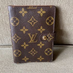 Louis Vuitton agenda pm